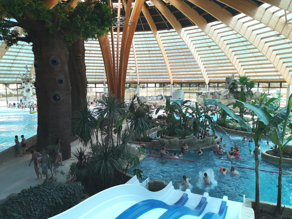Les Ormes Domaine Et Resort Epiniac Exterior foto